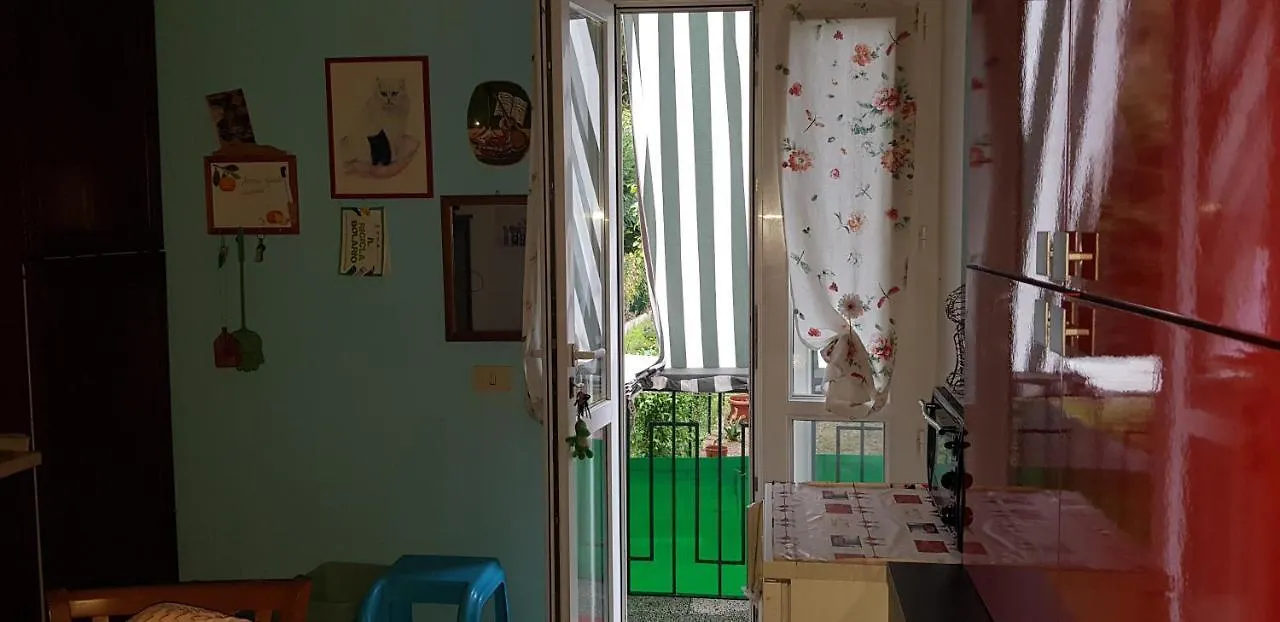 Guest house Affittacamere Bibi A...Mare Finale Ligure