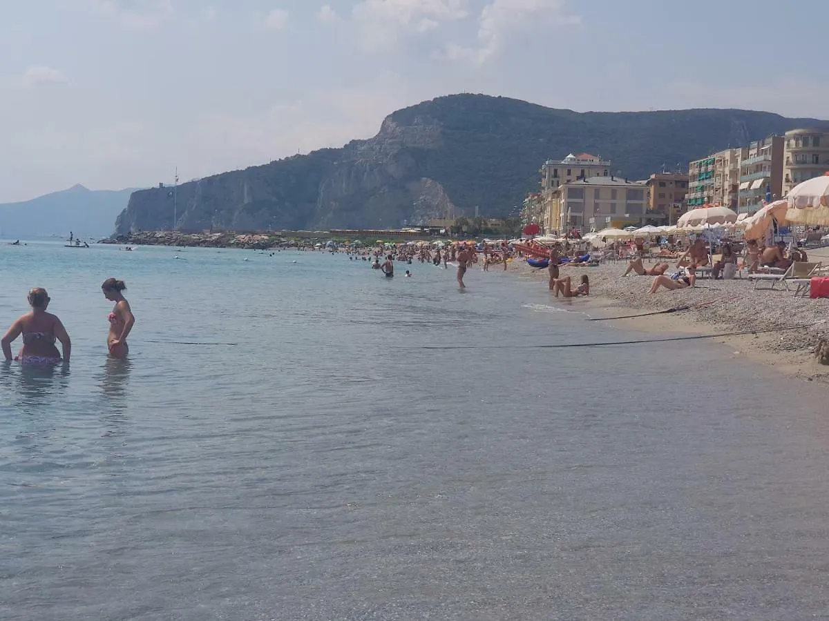 Guest house Affittacamere Bibi A...Mare Finale Ligure