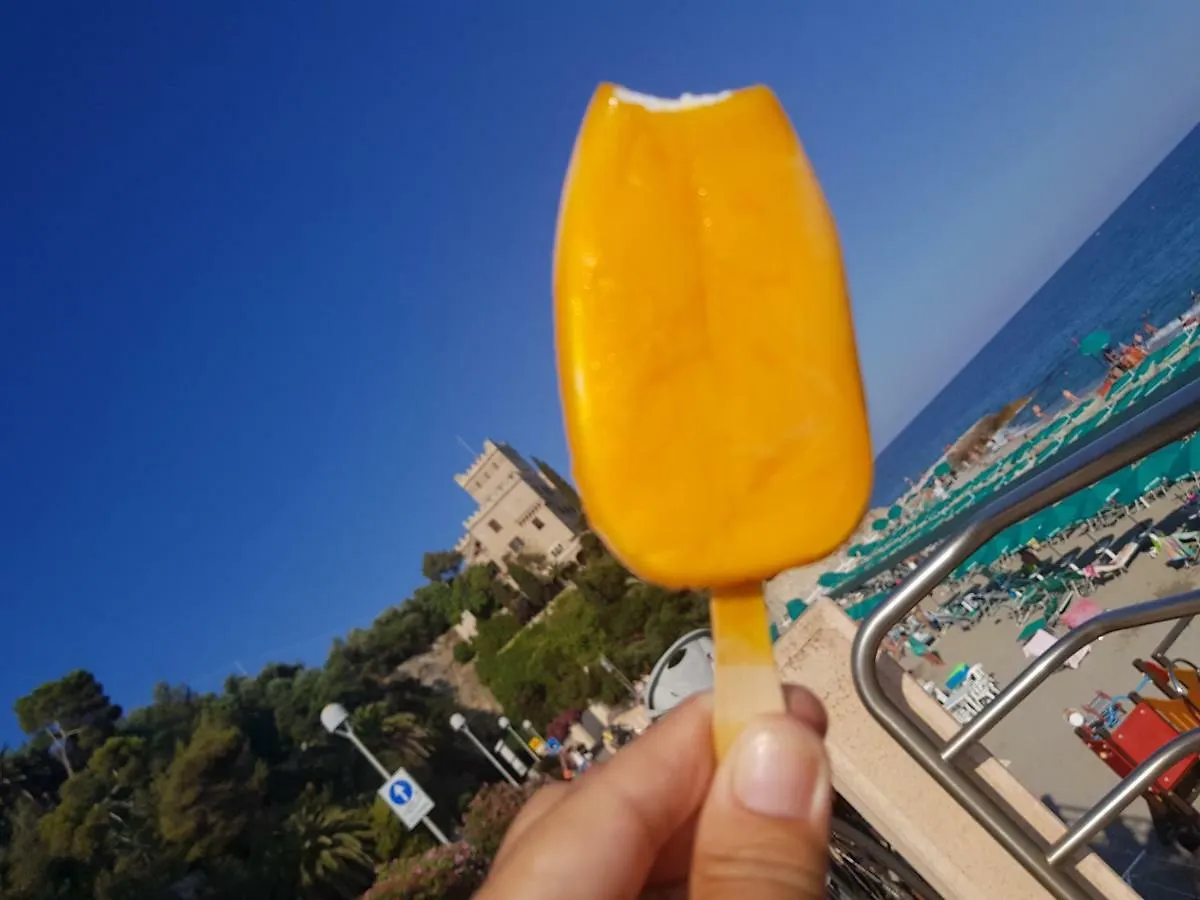 Affittacamere Bibi A...Mare Finale Ligure Italy