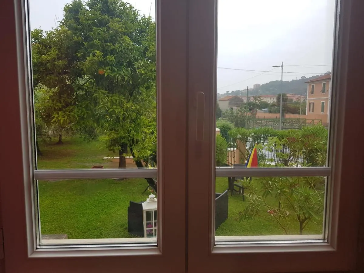 Affittacamere Bibi A...Mare Finale Ligure Guest house